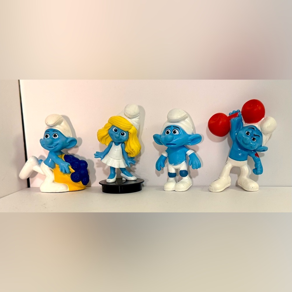 Smurf Happy Meal Toys McDonalds 2011 Smurfs Movie Smurfette Movie Cup Topper